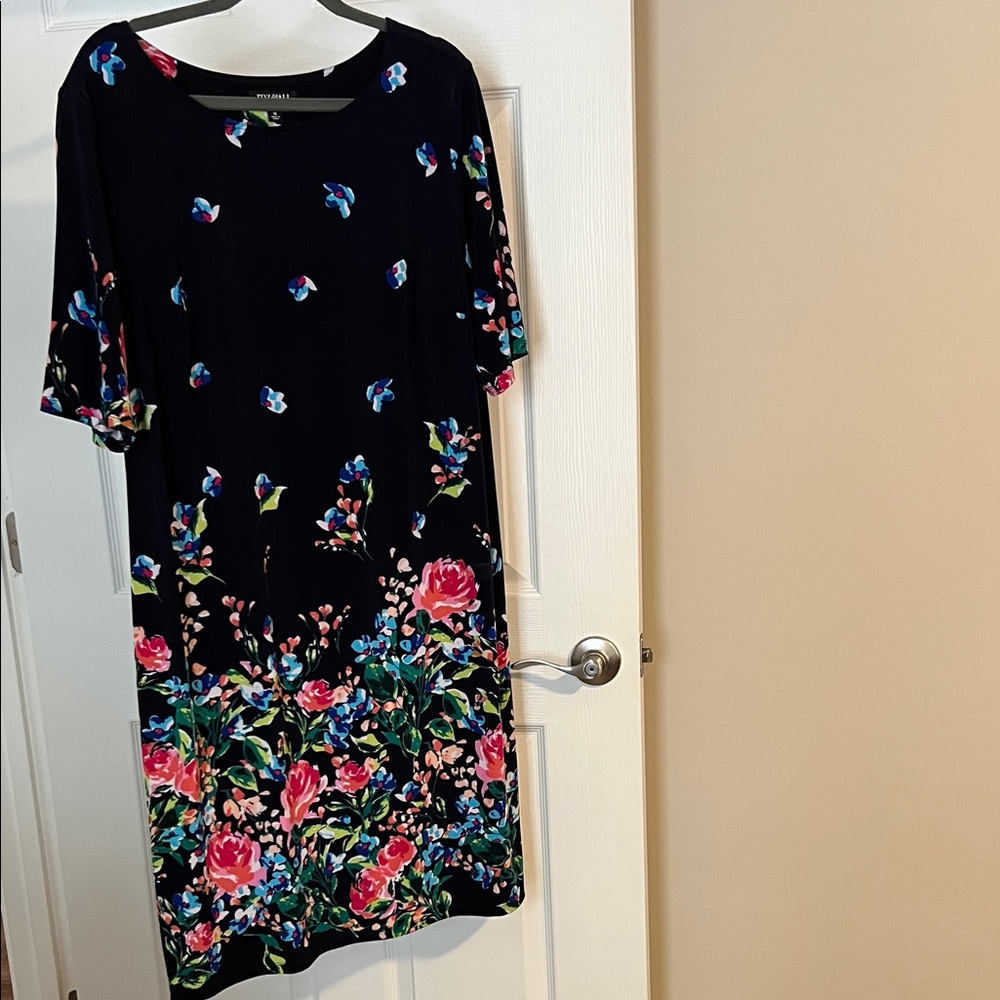 Roz & Ali Black Floral Midi Dress